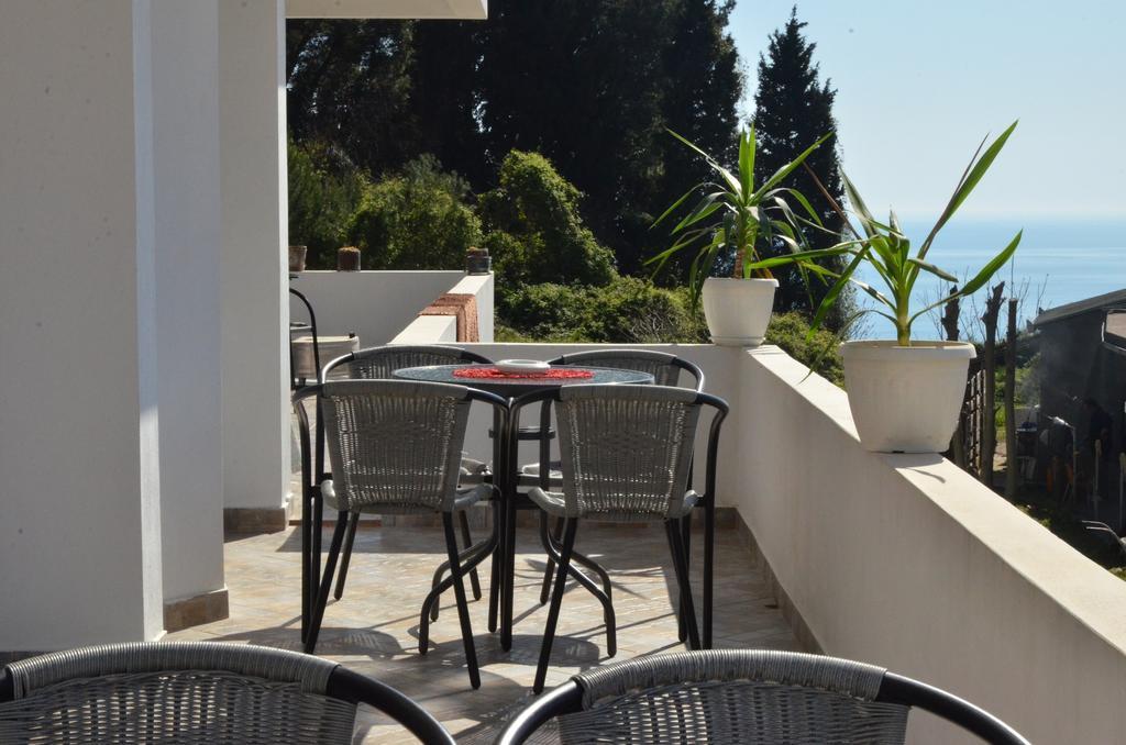 Apartments Casa Pineta Улцин Стая снимка